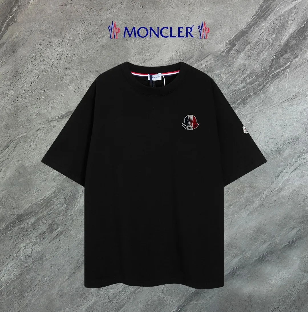 《Moncler~ 》2025New Arrival Quality T , Versatile Quality ！ ‼ 32 250G ‼ ， ， ， ， T 🤪 Sizes：S-M-L-XL-2XL ：Black，White， Same Style